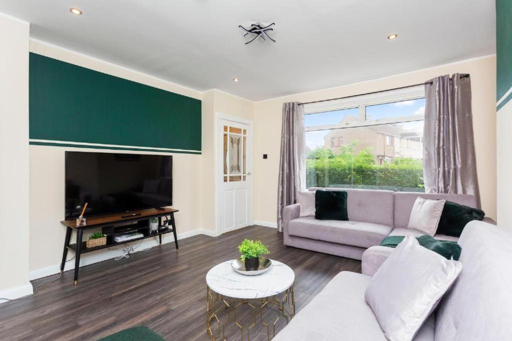 Hébergement de vacances 3-bed Abode - Parking And Garden *